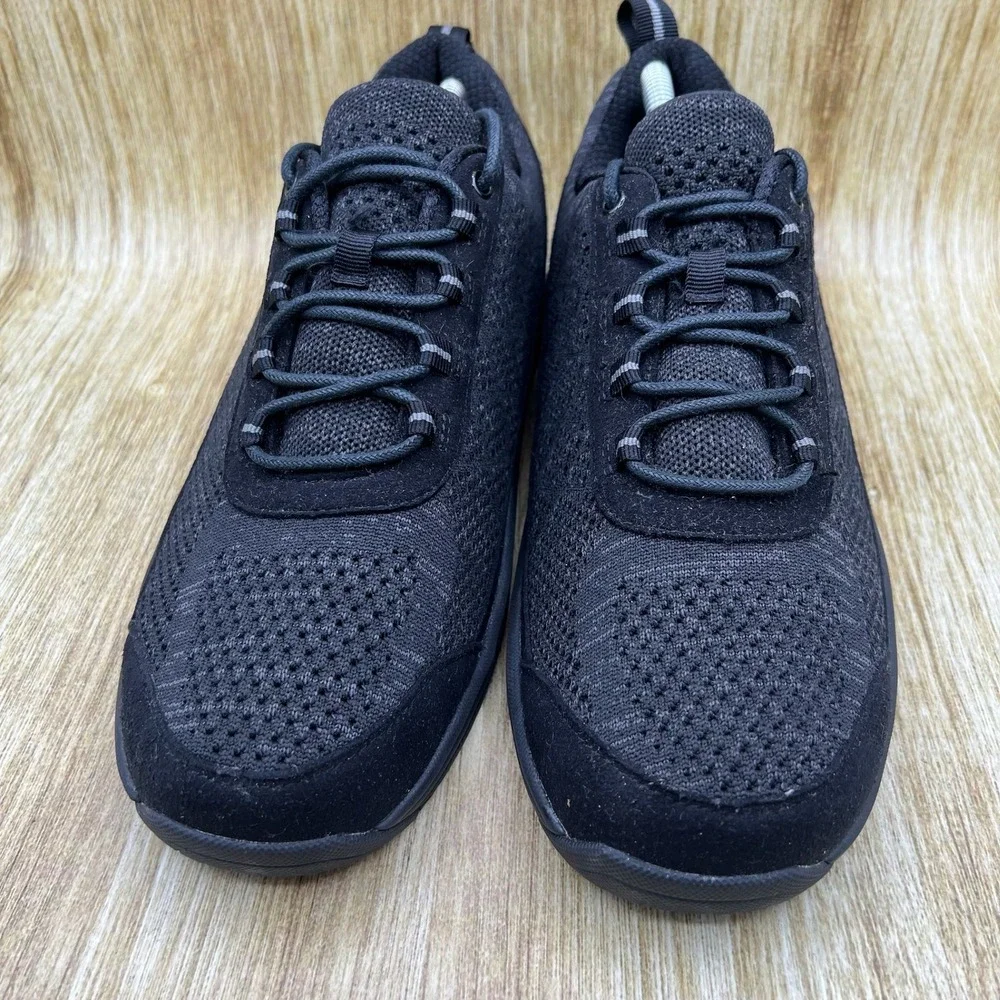 Orthofeet 633 Sneakers Men's Size 9.5 2E Wide Black Knit Athletic Walking